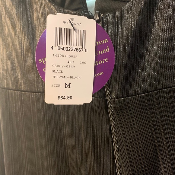 Black Dress - Picture 5 of 6